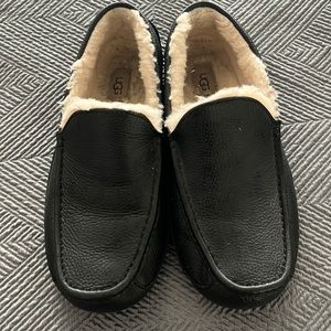 Ugg house shoes.